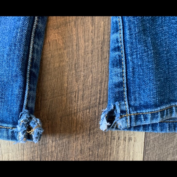7 For All Mankind Sz 4 Distressed Flare Jeans - Picture 7 of 10